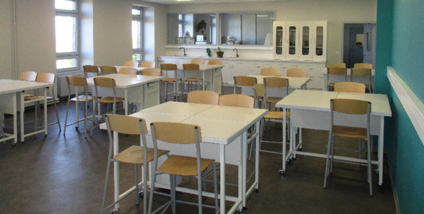 Une salle de sciences du collège Fabre de Rodez a pu être rénovée durant la période estivale.