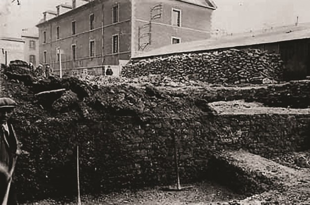 les murs du Forum
