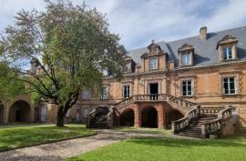 palais épiscopal extérieur