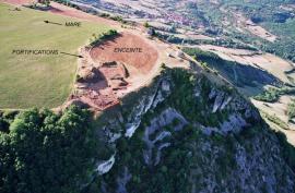 Vue aérienne de l'Oppidum du Puech de Mus