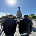 Recueillement le 04 décembre 2025 devant la statue de Clément Cabanettes, fondateur aveyronnais